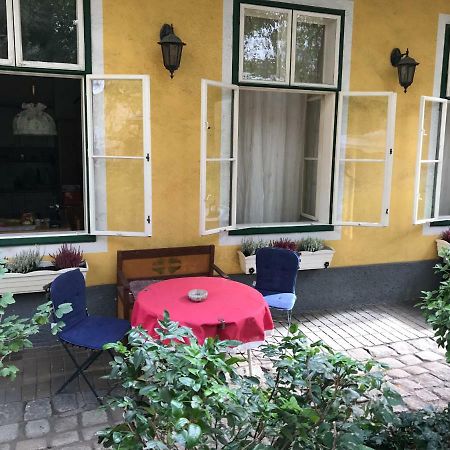 70M² Grosses Apartment Mit Gartenzugang Відень Екстер'єр фото