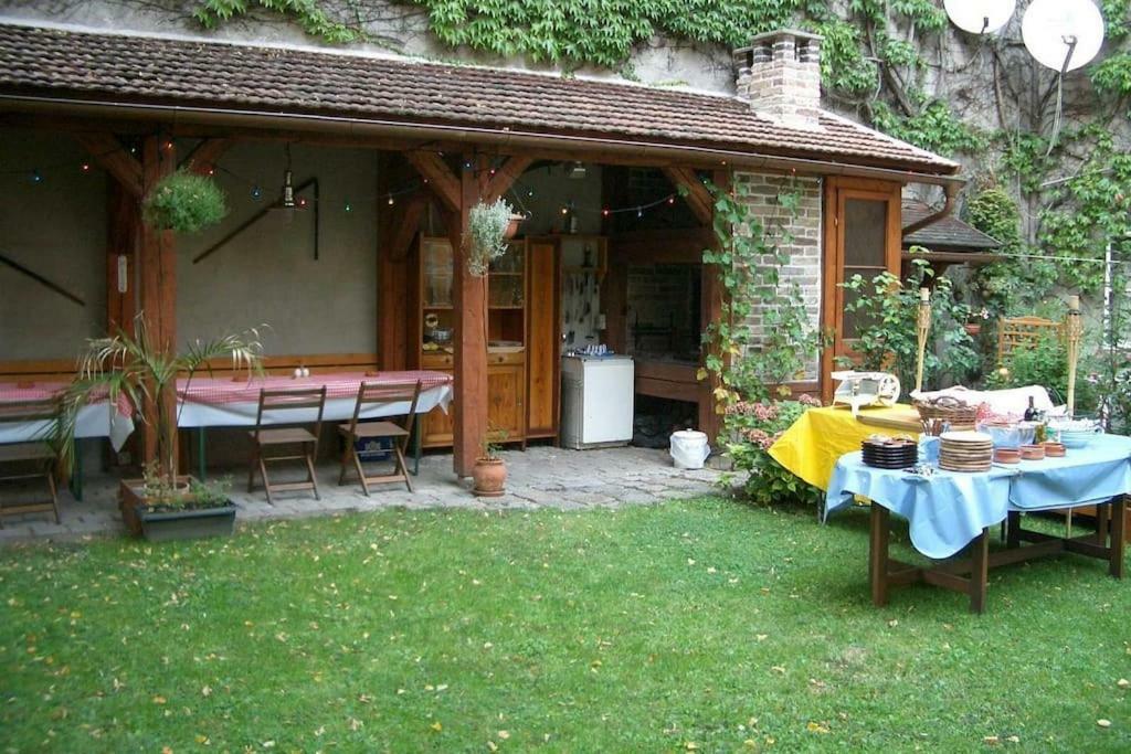 70M² Grosses Apartment Mit Gartenzugang Відень Екстер'єр фото