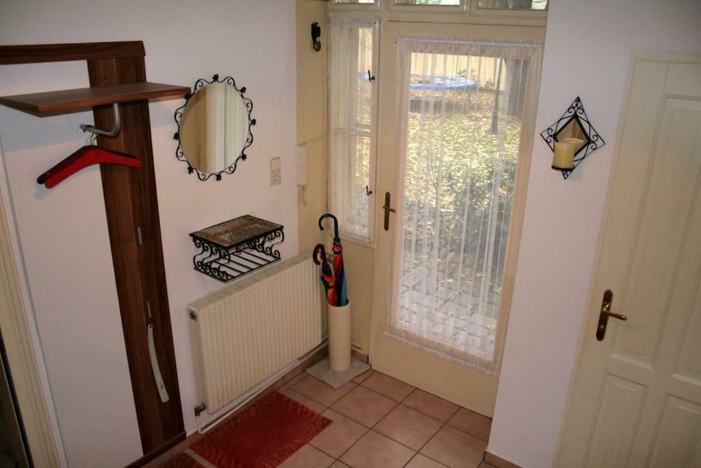70M² Grosses Apartment Mit Gartenzugang Відень Екстер'єр фото