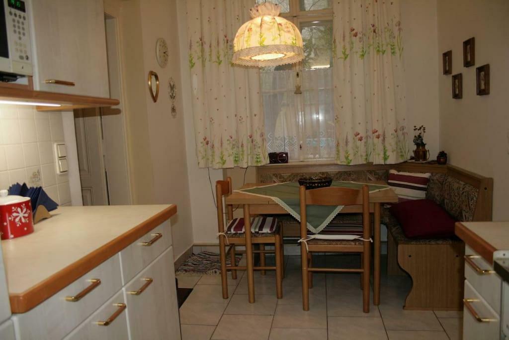 70M² Grosses Apartment Mit Gartenzugang Відень Екстер'єр фото